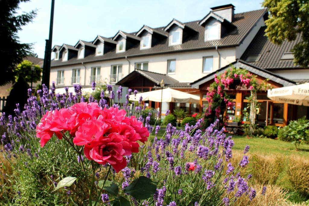 Hotel Und Restaurant Eurohof Дуйсбург Экстерьер фото